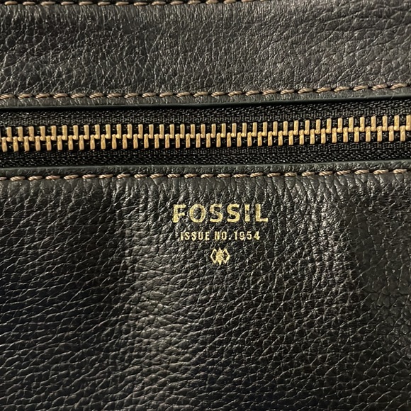 Fossil Crossbody Shoulder Bag - Picture 4 of 7